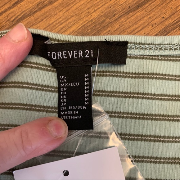 Forever 21 short sleeve green and brown crop STRIPED Size M NWT - Picture 5 of 6